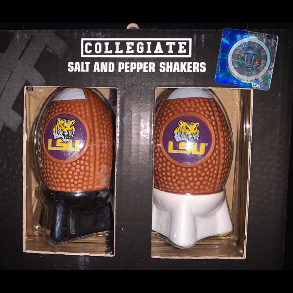 Salt & Pepper shakers
